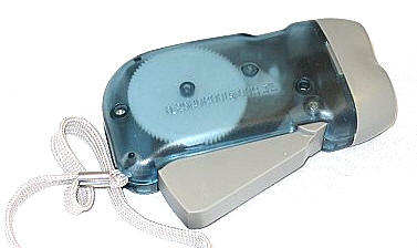 brando hand pressing flashlight3