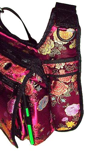 chums sherpa contoured carry all bag 6
