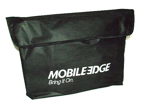good gadget bags on good condition. wheels work perfectly, comes with ipod case, laptop ...